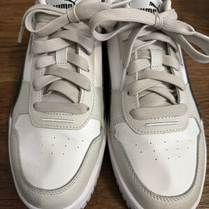 Puma Carina Street Platform Sneakers Women’s Size 10 White Black Clean